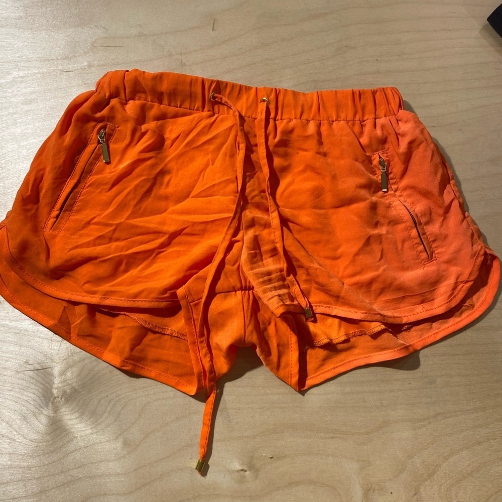 New Look Orange Women's Shorts Size Medium (AK)